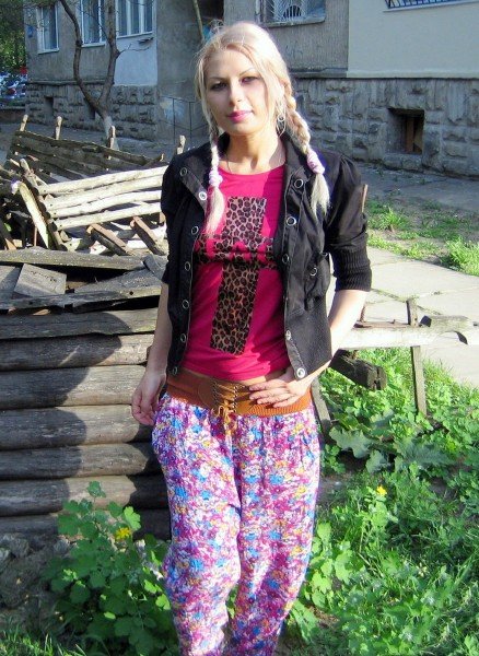Отдых с Лаурой на природе Отдых с Лаурой на природе