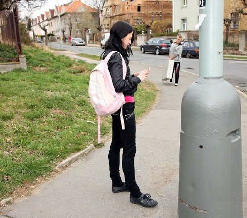 Линда согласилась пойти с незнакомцем Линда согласилась пойти с незнакомцем