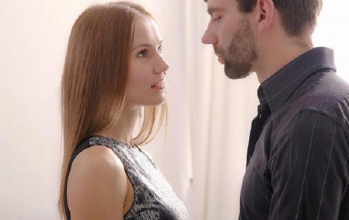 Крошка Сабрина знает как удовлетворить парня Крошка Сабрина знает как удовлетворить парня